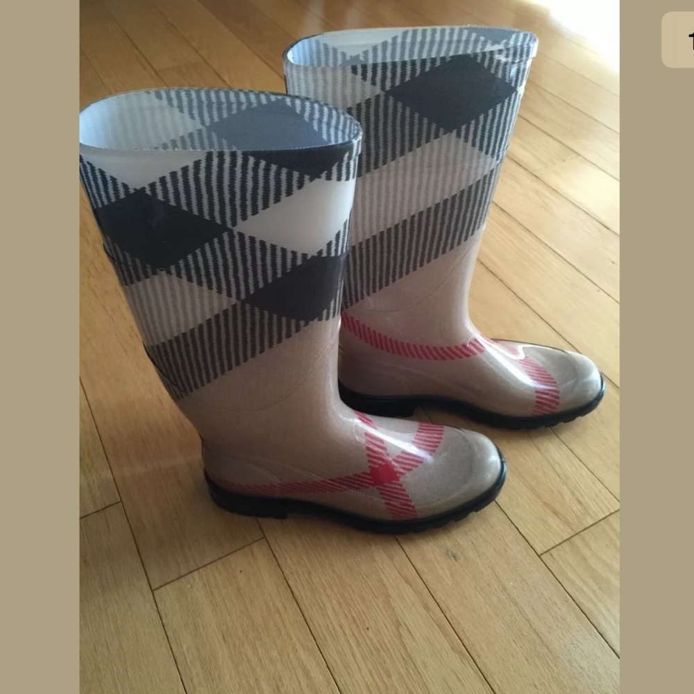 Authentic Burberry Nova Check Rain Boots Size 39